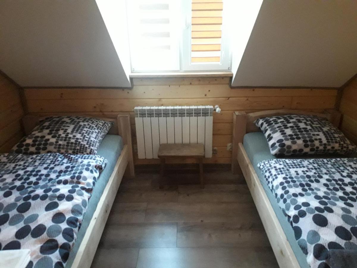 Jaskowa Chata Bieszczady Apartament Z Basenem Baligród Buitenkant foto